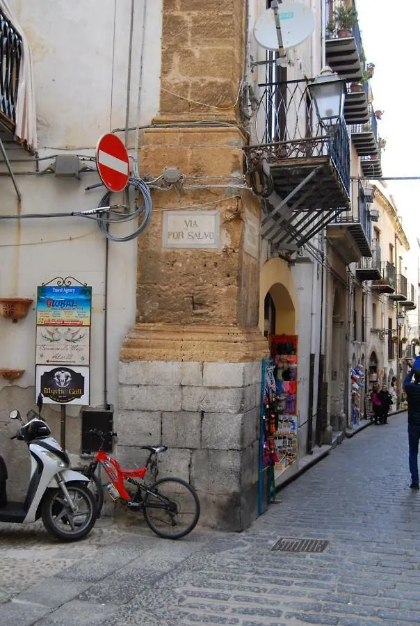 Casa Rubino Apartment Cefalu Italy